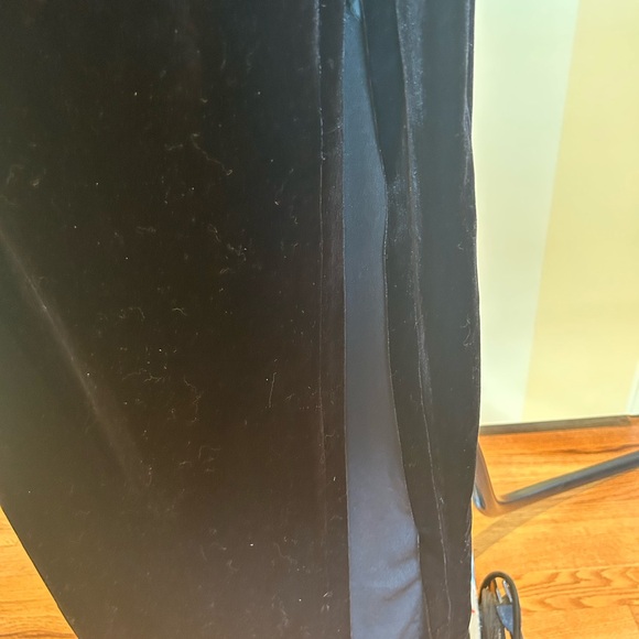 PRISTINE VELOUR BLACK MIDI DRESS WITH SLIT. EU 38 - Picture 5 of 5